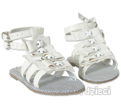 MAYORAL Prześliczne sandałki dla dziewczynki 9697-białe