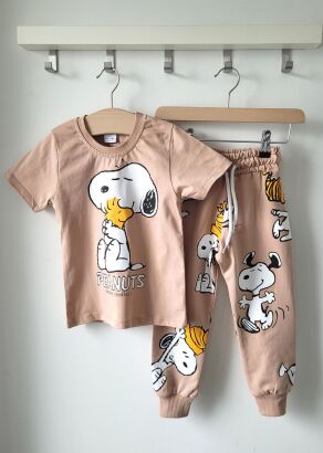 Beżowy dres dla chłopca "Peanuts"